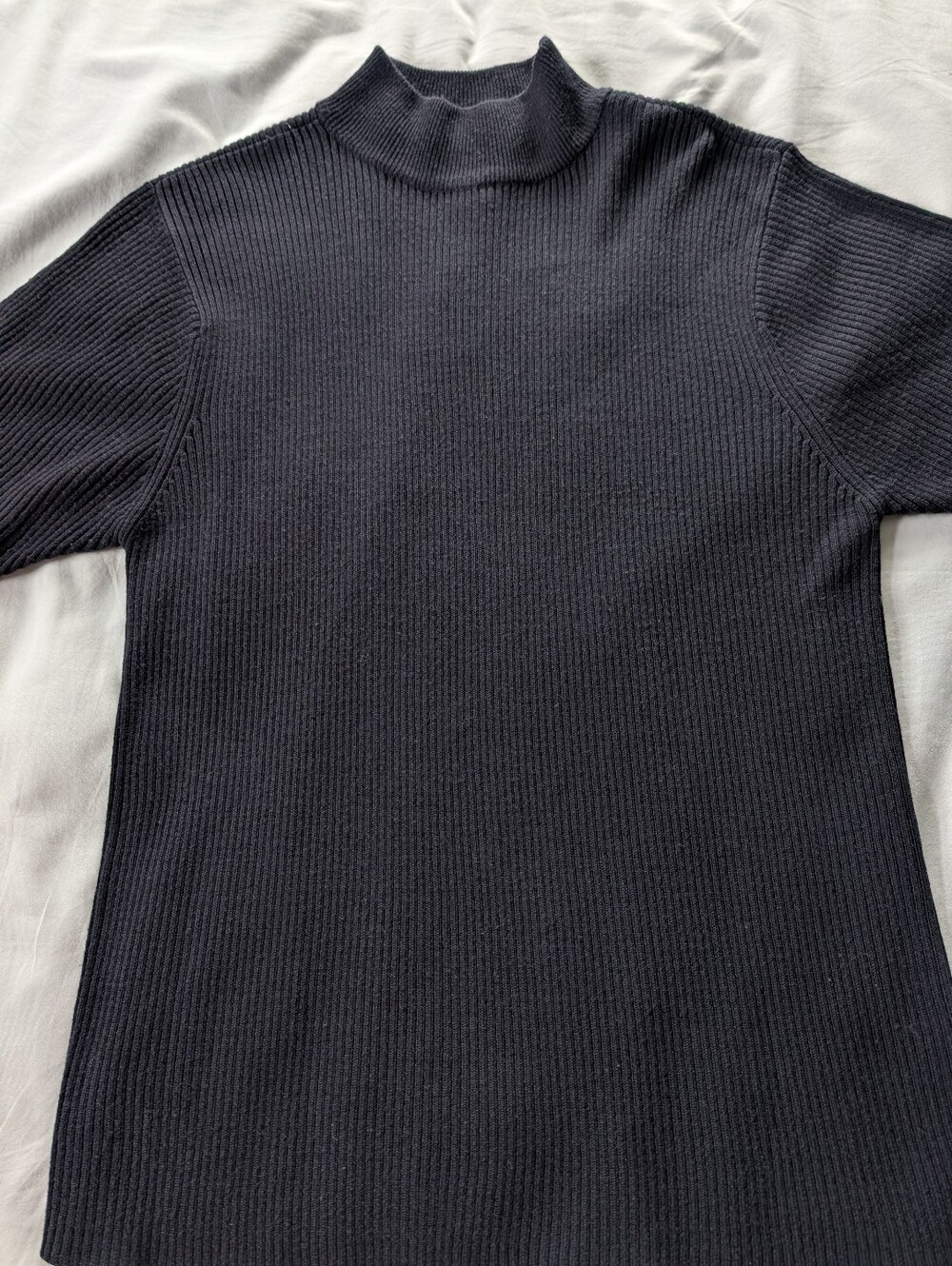 Crystal-Kobe Ladies Mock Neck Pullover Sweater. Size Large.  Short Sleeves. Navy